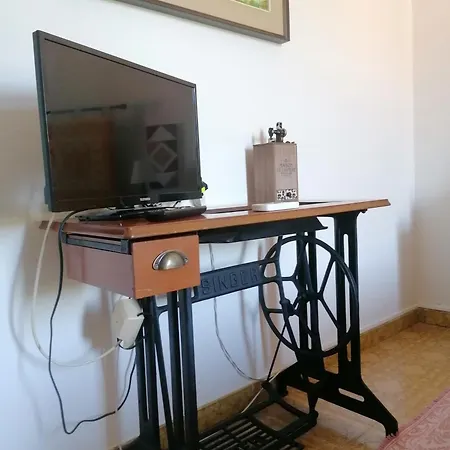 לינה וארוחת בוקר Sa Sartoria *